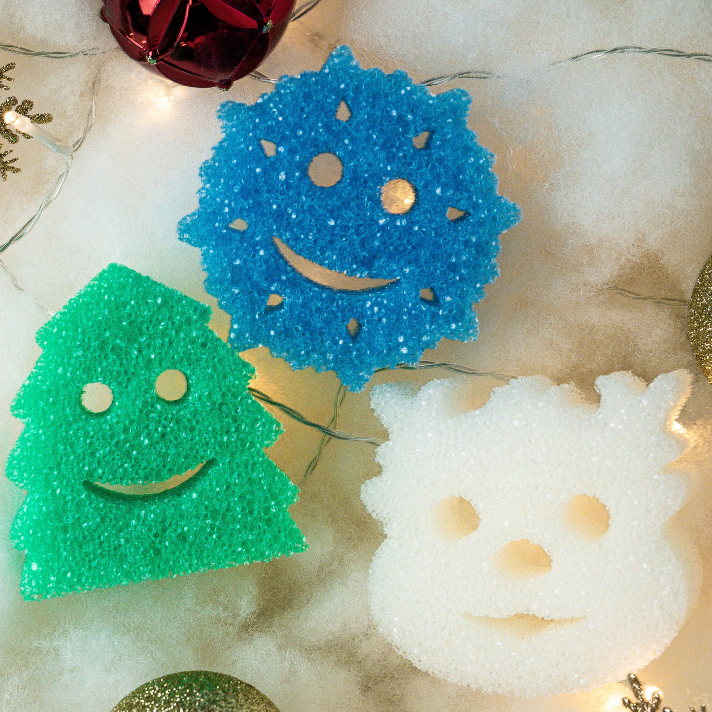 Scrub Mommy Winter Snowflake Non-Scratch Cleaning Sponge product photo